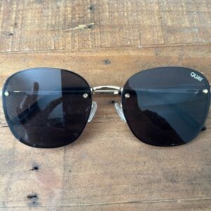 Quay Jezabell Sunglasses